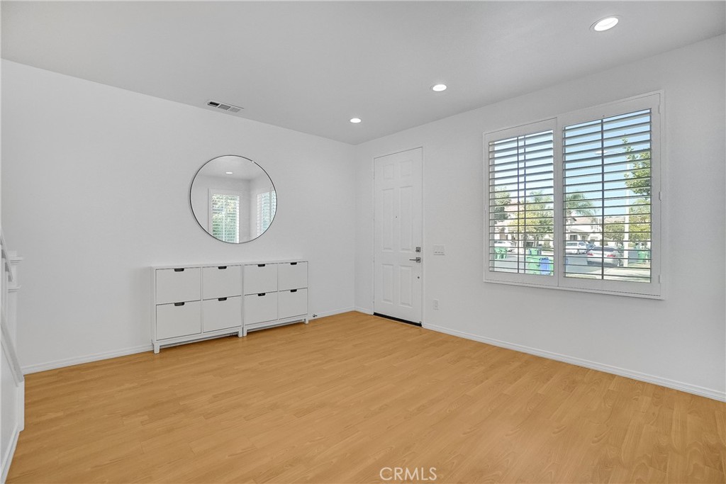 76 Millbrook Irvine, CA 92618 - Photo 12 of 51 an empty room with window