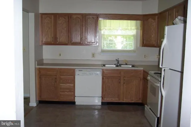 $2,475 | 8435 Chesley Drive, Lusby, MD 20657