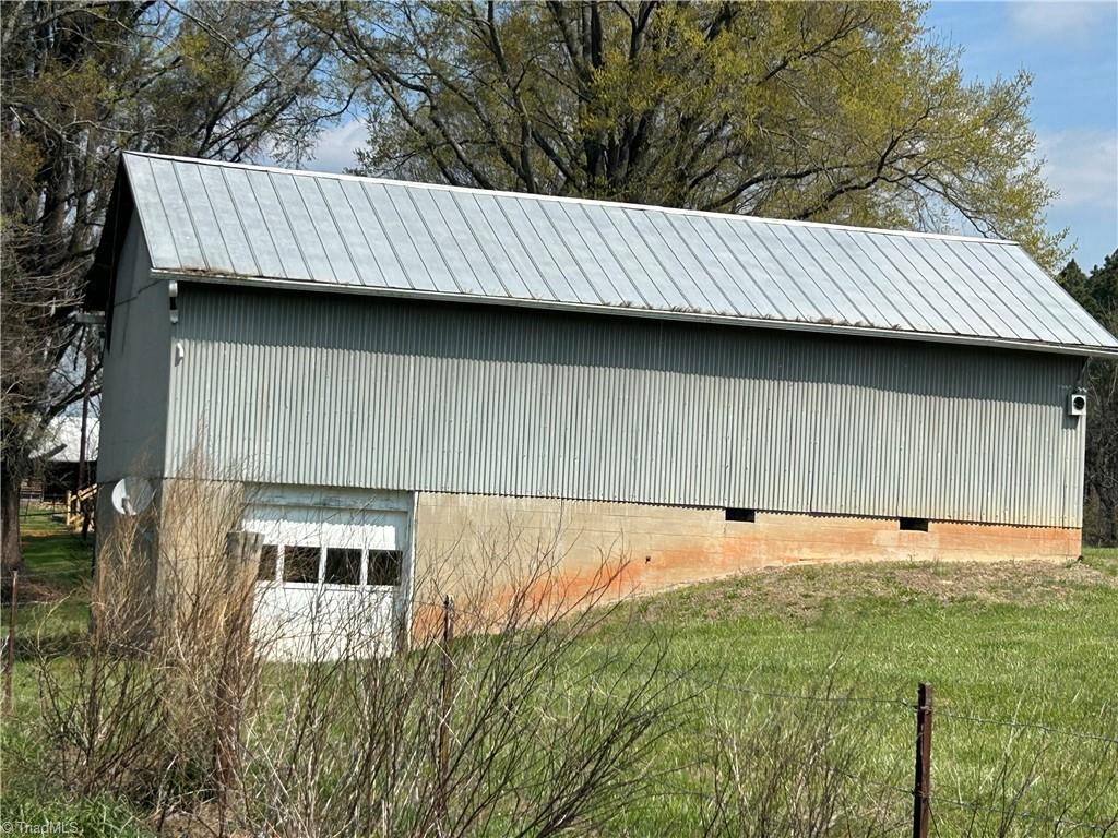 3629 Mt Bethel Church Road East Bend, NC 27018 - Photo 7 of 30