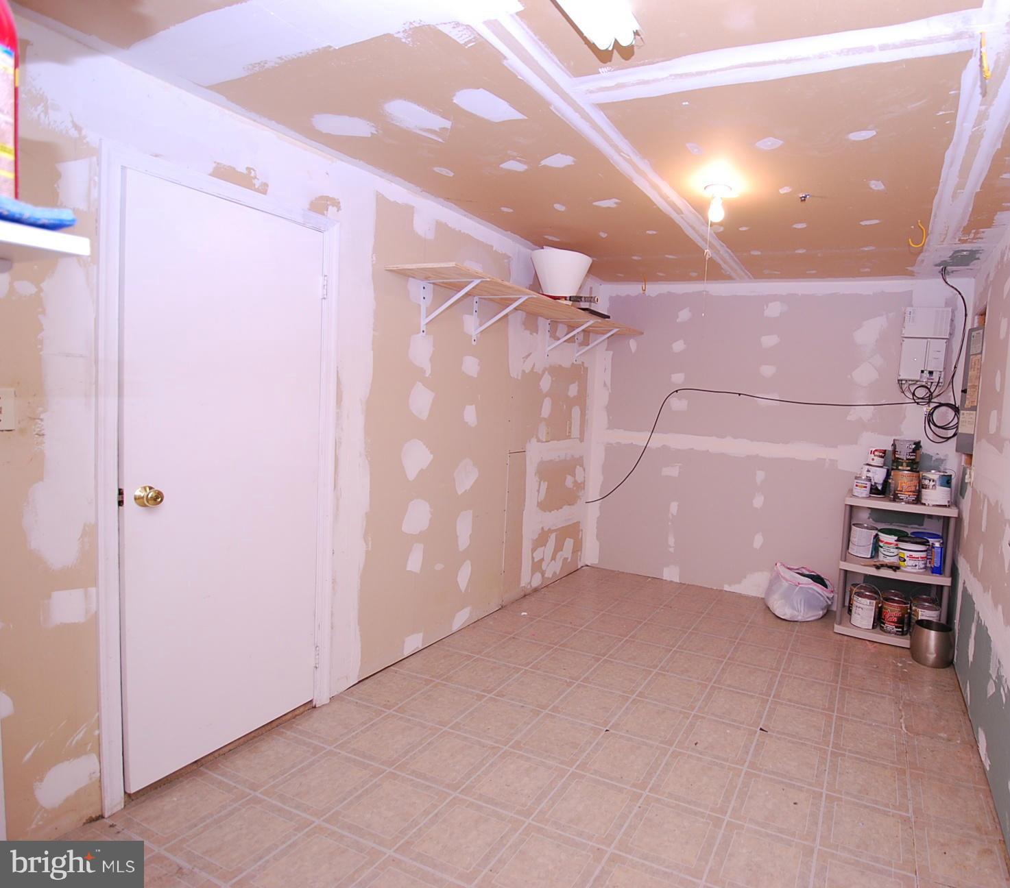 25740 Woodfield Road Damascus, MD 20872 - Photo 26 of 30 Storage