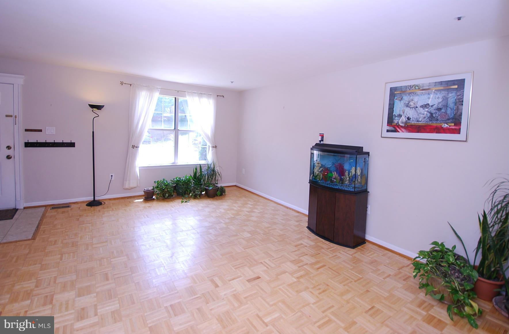25740 Woodfield Road Damascus, MD 20872 - Photo 29 of 30 Living Room