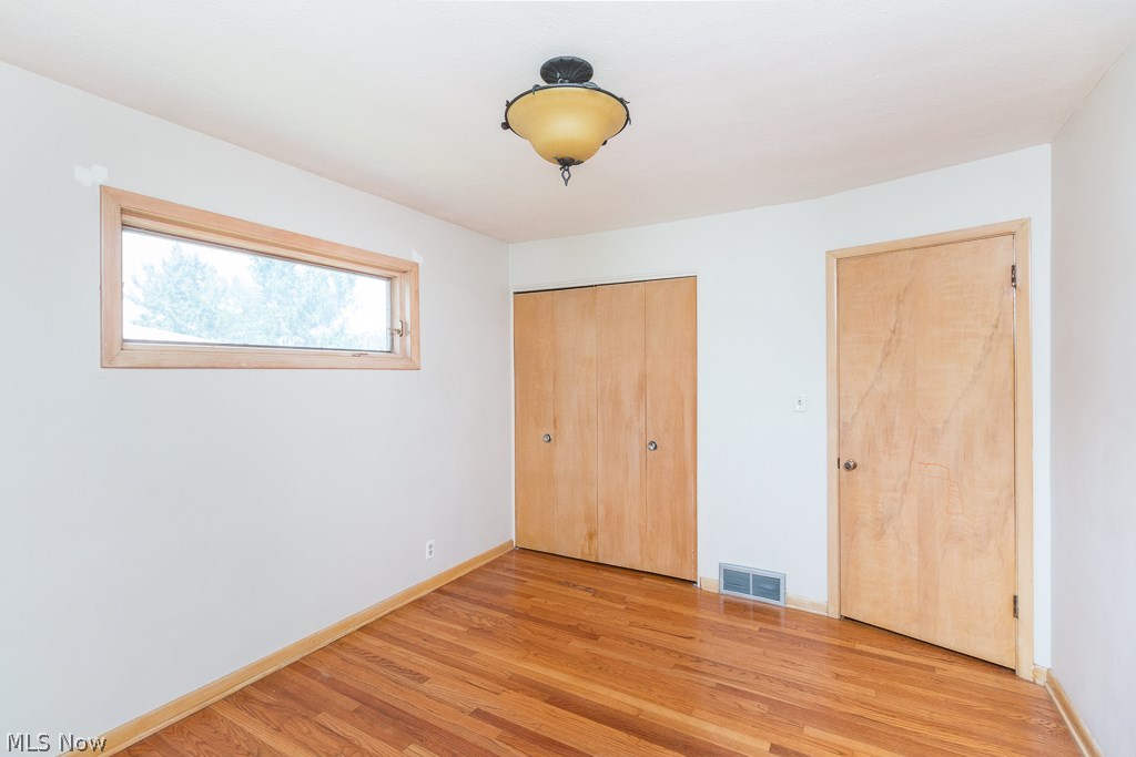 7812 Hoertz Road Cleveland, OH 44134 - Photo 14 of 27