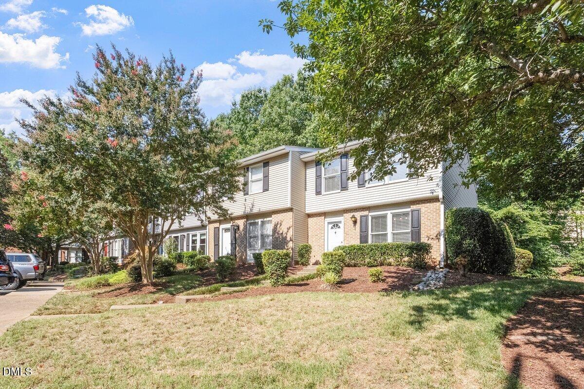 7733 Ohmann Court Raleigh, NC 27615 - Photo 3 of 27