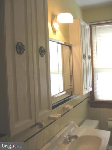442 Cleveland Road Linthicum Heights, MD 21090 - Photo 22 of 25 Bath #2