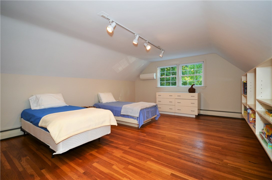 99 Cumberland Road Warwick, RI 02886 - Photo 36 of 40