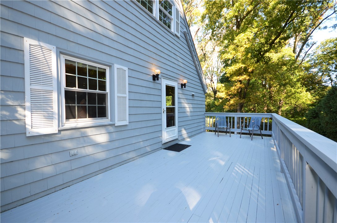 99 Cumberland Road Warwick, RI 02886 - Photo 5 of 40