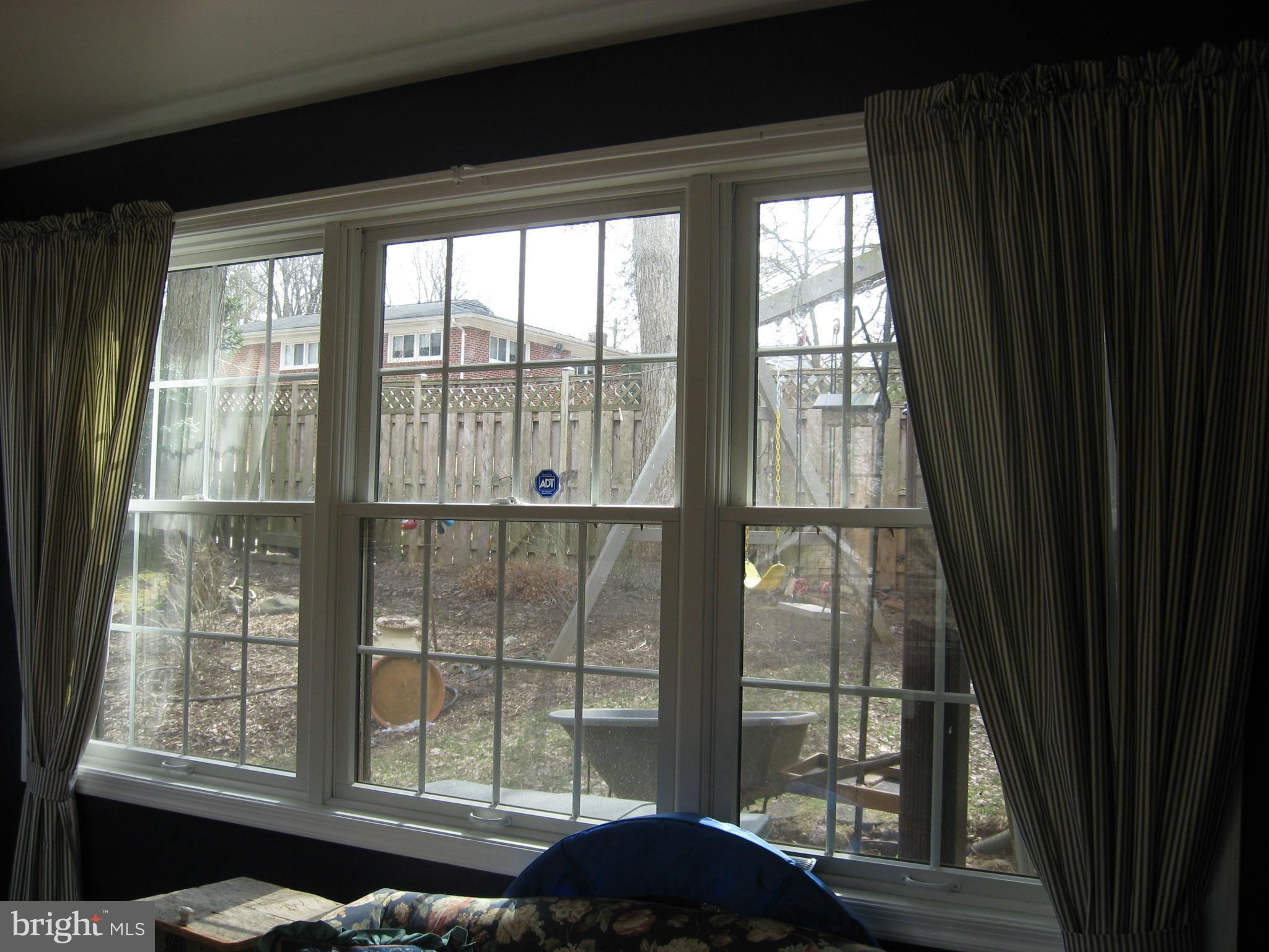 2511 Pinebrush Road Baltimore, MD 21209 - Photo 11 of 24