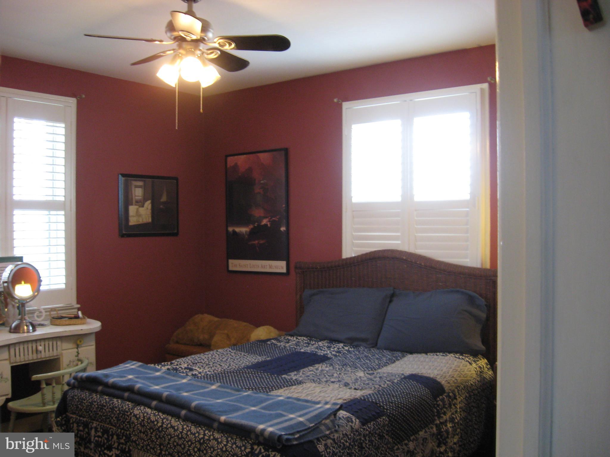 2511 Pinebrush Road Baltimore, MD 21209 - Photo 14 of 24