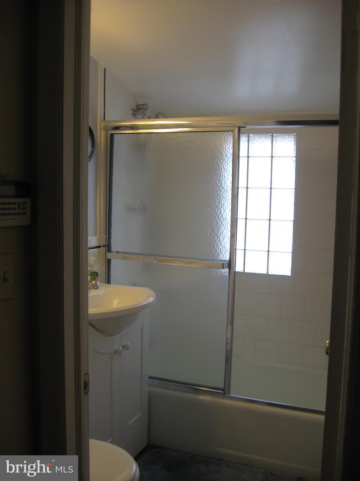 2511 Pinebrush Road Baltimore, MD 21209 - Photo 21 of 24