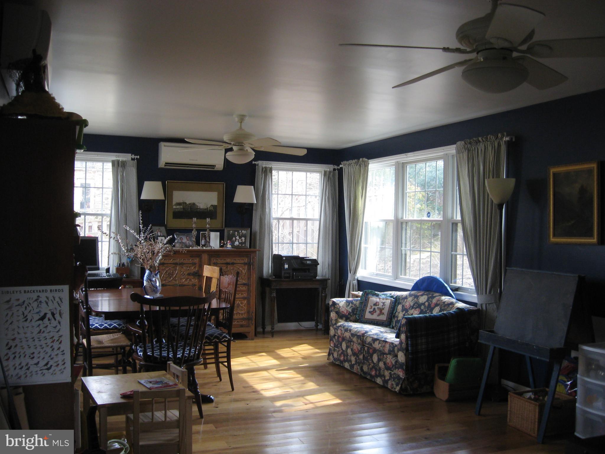 2511 Pinebrush Road Baltimore, MD 21209 - Photo 6 of 24