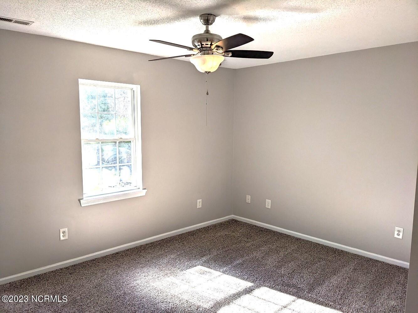 104 Freeport Court Hubert, NC 28539 - Photo 12 of 16 104 FREEPORT MASTER BED