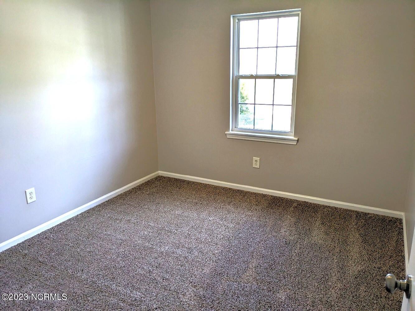 104 Freeport Court Hubert, NC 28539 - Photo 10 of 16 104 FREEPORT BED2