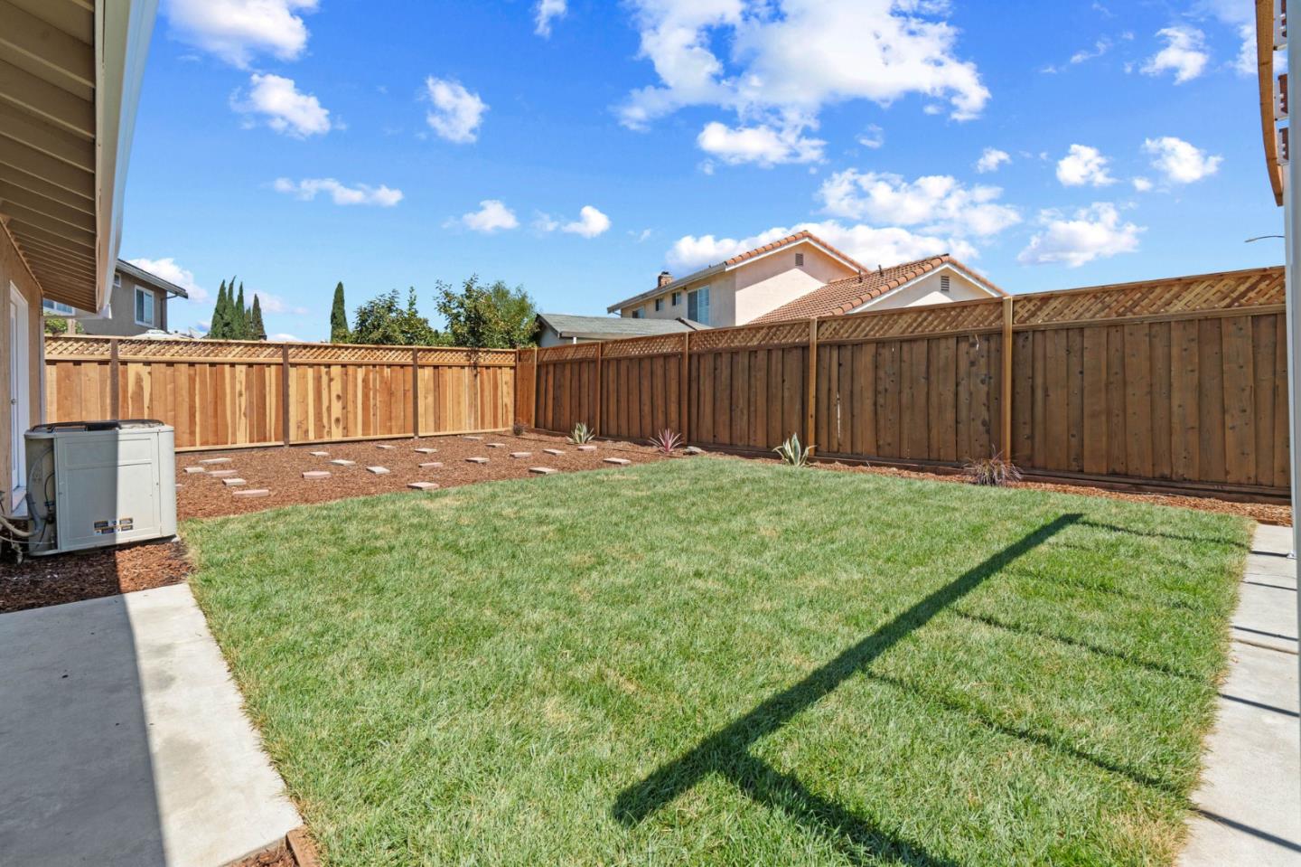 960 Cheswick Drive San Jose, CA 95121 - Photo 26 of 44 a view of backyard with wooden fence