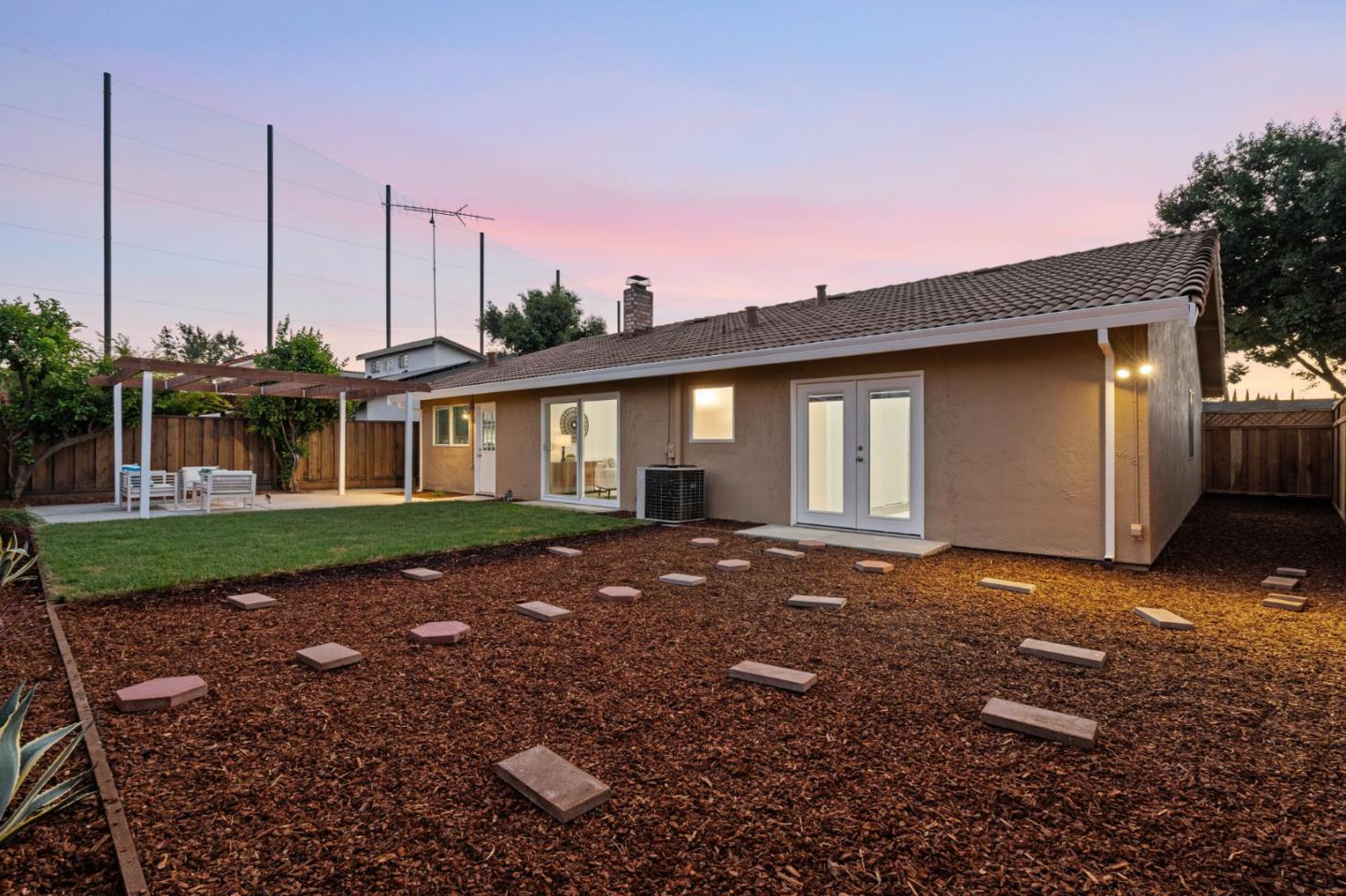 960 Cheswick Drive San Jose, CA 95121 - Photo 41 of 44 a view of a house with a yard