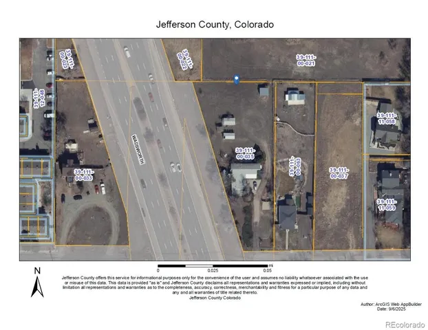 a view of a garden with plants