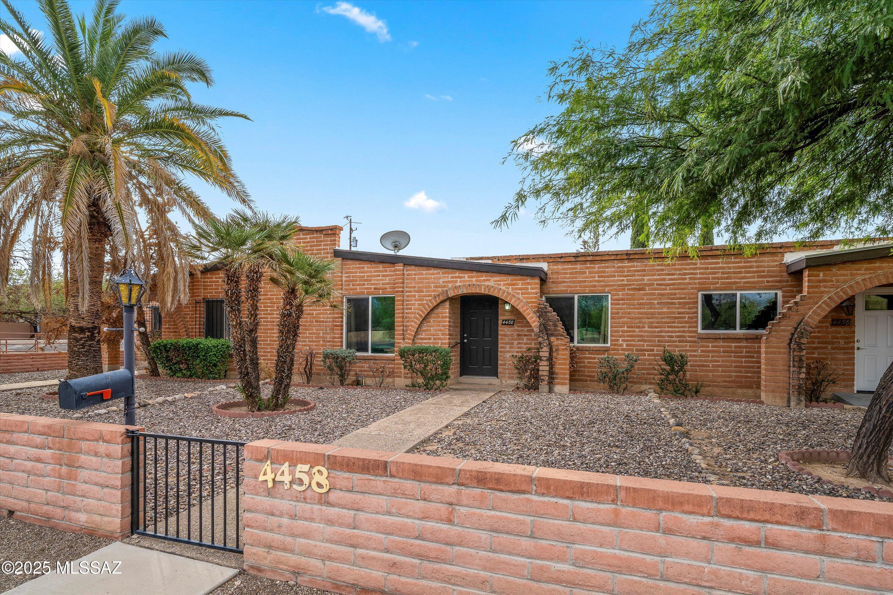 4458 East Fort Lowell Road Tucson, AZ 85712 - Photo 16 of 21 Well kept yards