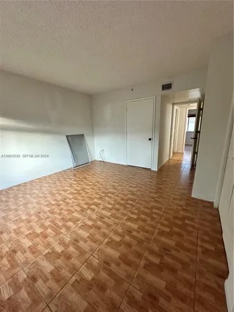 $2,700 | 551 Northwest 82nd Avenue, Unit 502, Miami, FL 33126