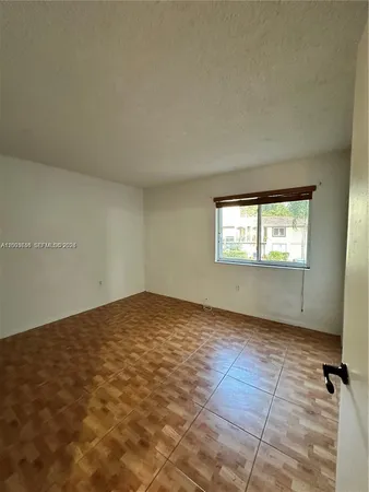 $2,700 | 551 Northwest 82nd Avenue, Unit 502, Miami, FL 33126