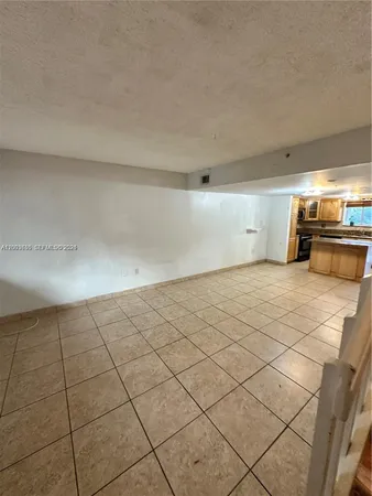 $2,700 | 551 Northwest 82nd Avenue, Unit 502, Miami, FL 33126