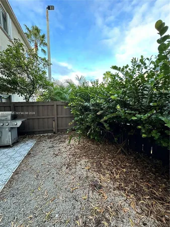 $2,700 | 551 Northwest 82nd Avenue, Unit 502, Miami, FL 33126