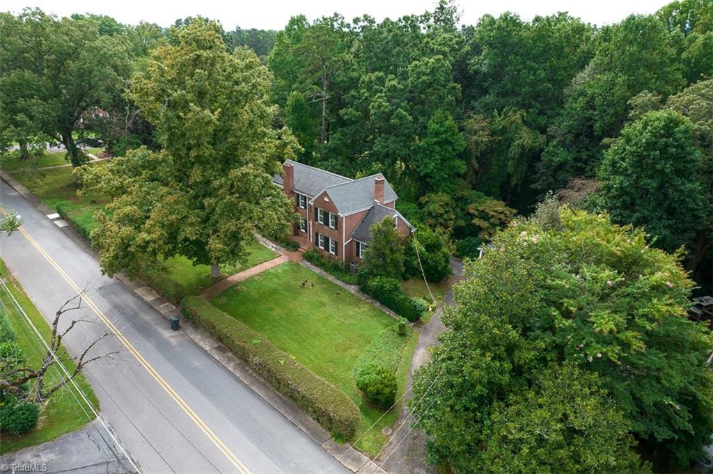 124 Hawthorne Road Elkin, NC 28621 - Photo 37 of 42 Side view of home.