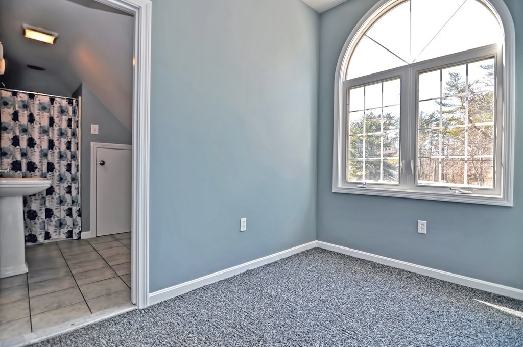 200 Mattapoisett Road Rochester, MA 02770 - Photo 31 of 42 an empty room with windows