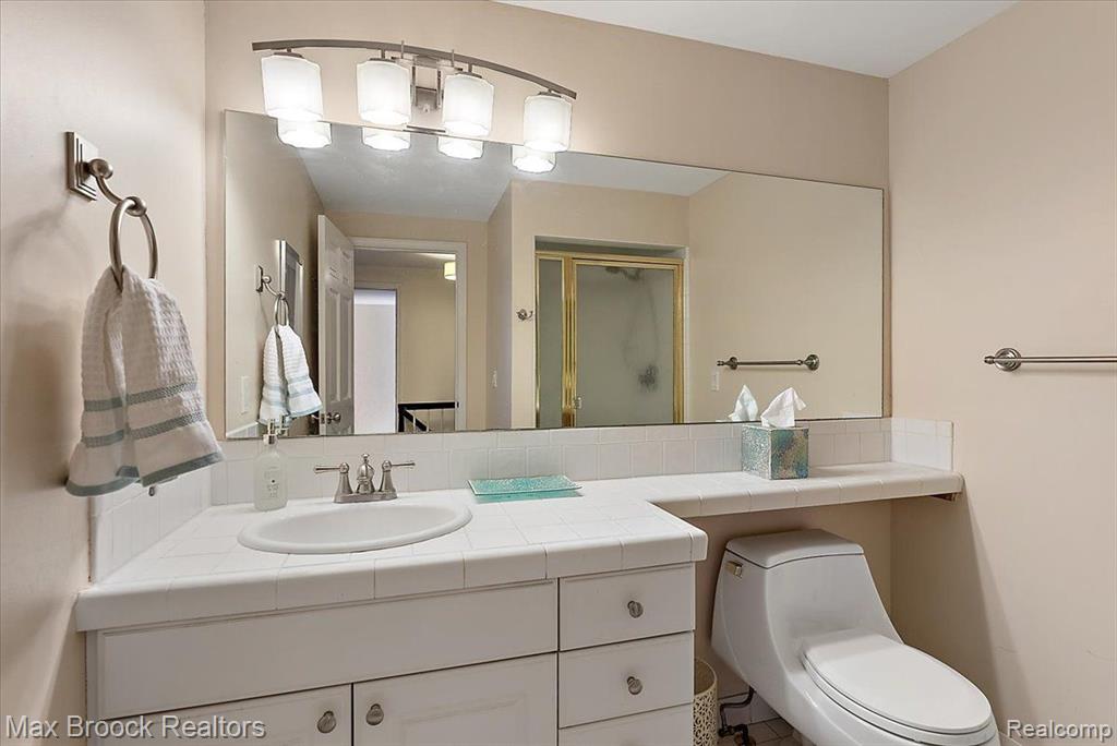 2085 Quarton Road Bloomfield Hills, MI 48301 - Photo 30 of 55