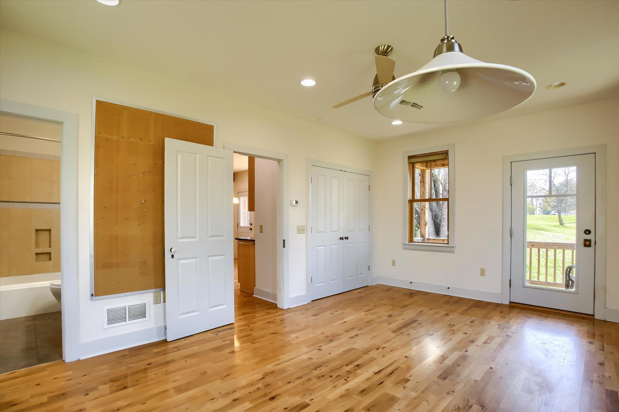 360 Franklin Church Road Dillsburg, PA 17019 - Photo 9 of 34 Owner's Suite