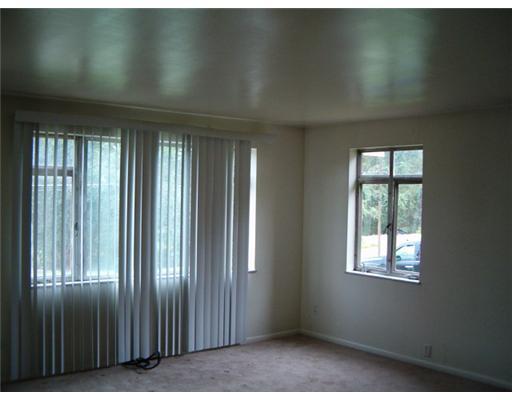 449 Finley Road Belle Vernon, PA 15012 - Photo 3 of 11 Living Room.