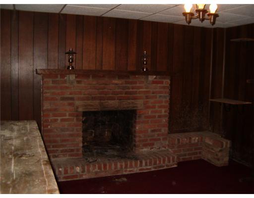 449 Finley Road Belle Vernon, PA 15012 - Photo 10 of 11 Den/Family/Great Room.