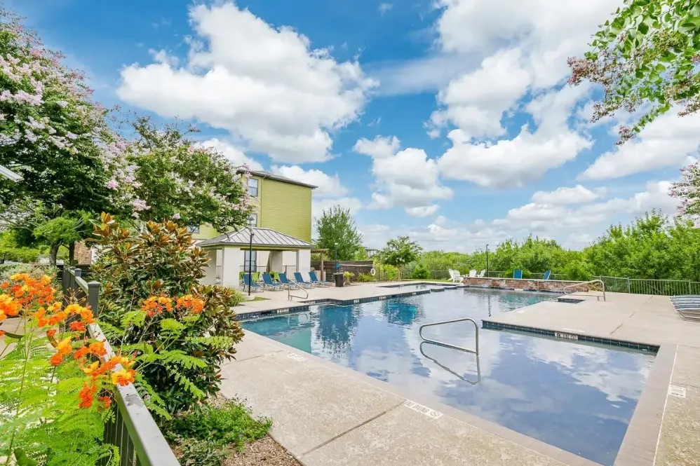 6710 Babcock Road, Unit 628 San Antonio, TX 78249 - Photo 3 of 12