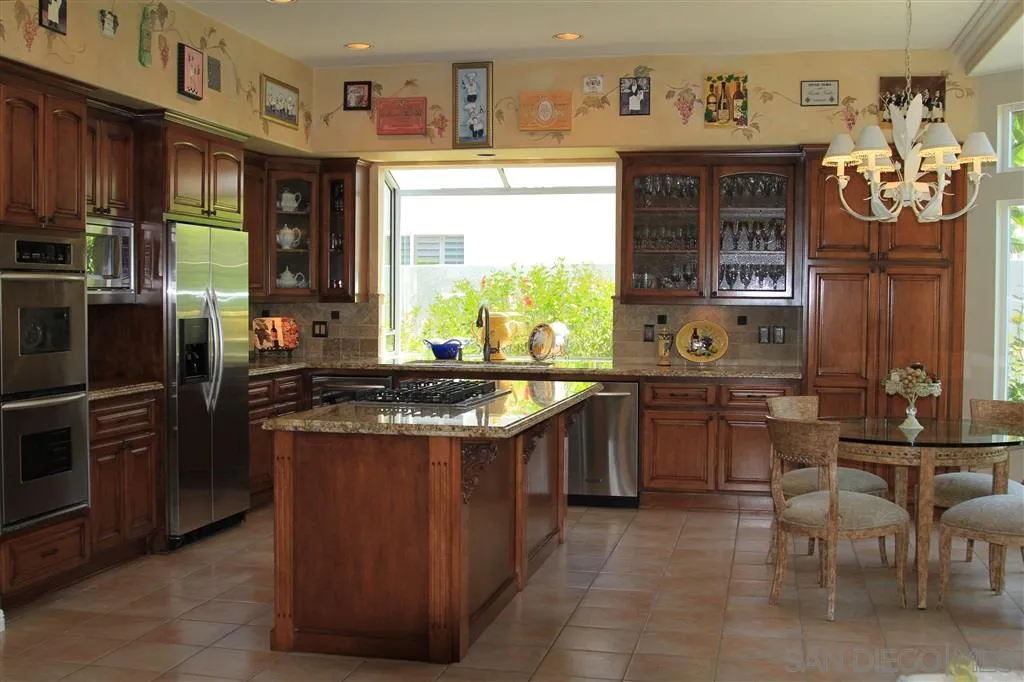 5813 Ranch View Road Oceanside, CA 92057 - Photo 7 of 25 Gallery Image 7