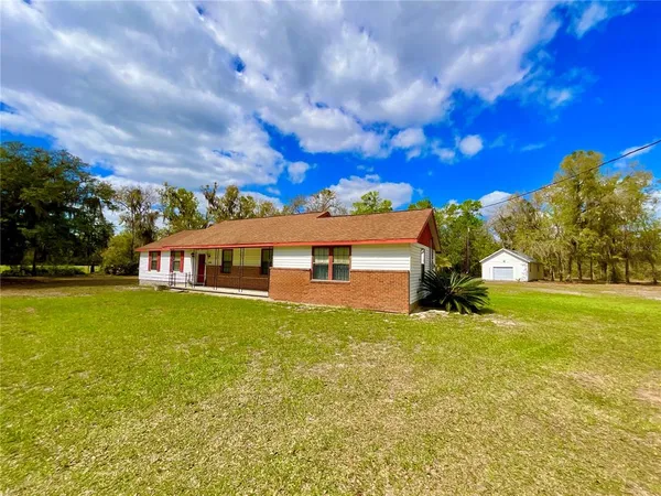 $299,999 | 2569 Southeast 50th Street, Keystone Heights, FL 32656
