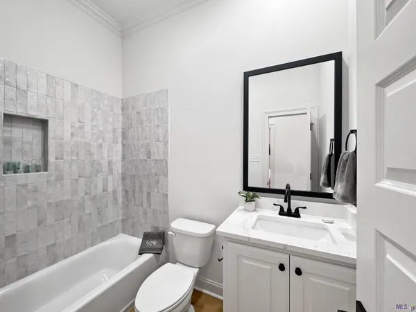 $529,900 | 39551 Hernando De Soto Drive, Darrow, LA 70725