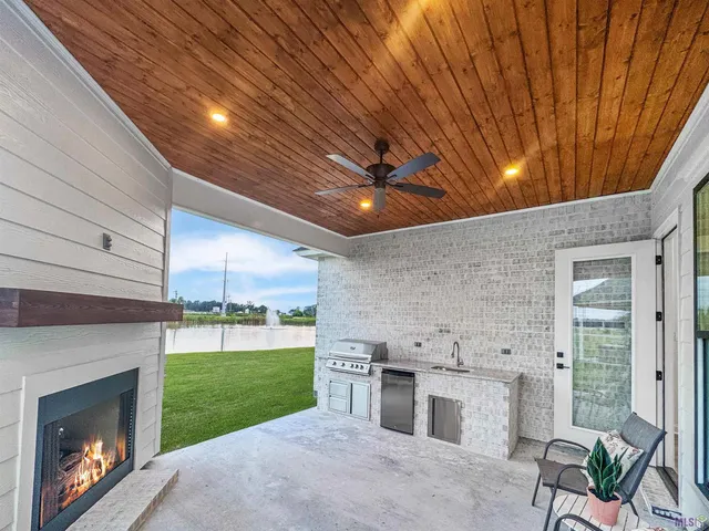 $539,900 | 39551 Hernando De Soto Drive, Darrow, LA 70725