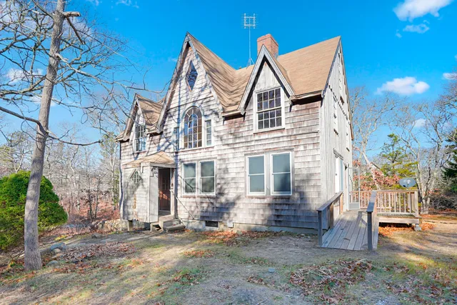 $1,000,000 | 4 Dubud, Edgartown, MA 02539