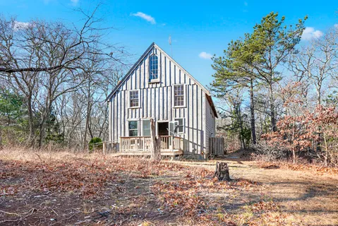 $1,000,000 | 4 Dubud Ln Drive, Edgartown, MA 02539