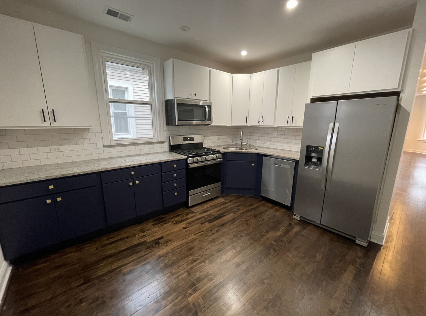 3237 North Ridgeway Avenue, Unit 2 Chicago, IL 60618 - Photo 8 of 15