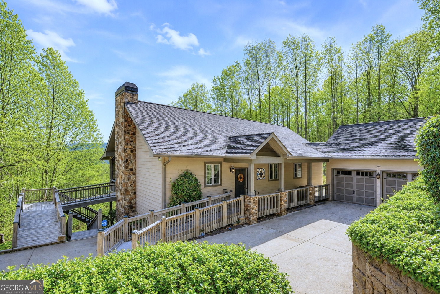 197 Eagles View Road Hayesville, NC 28904 - Photo 1 of 70 Gallery Image 1