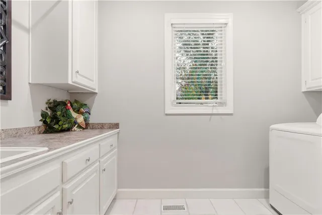 $825,000 | 12302 West 139th Terrace, Overland Park, KS 66221