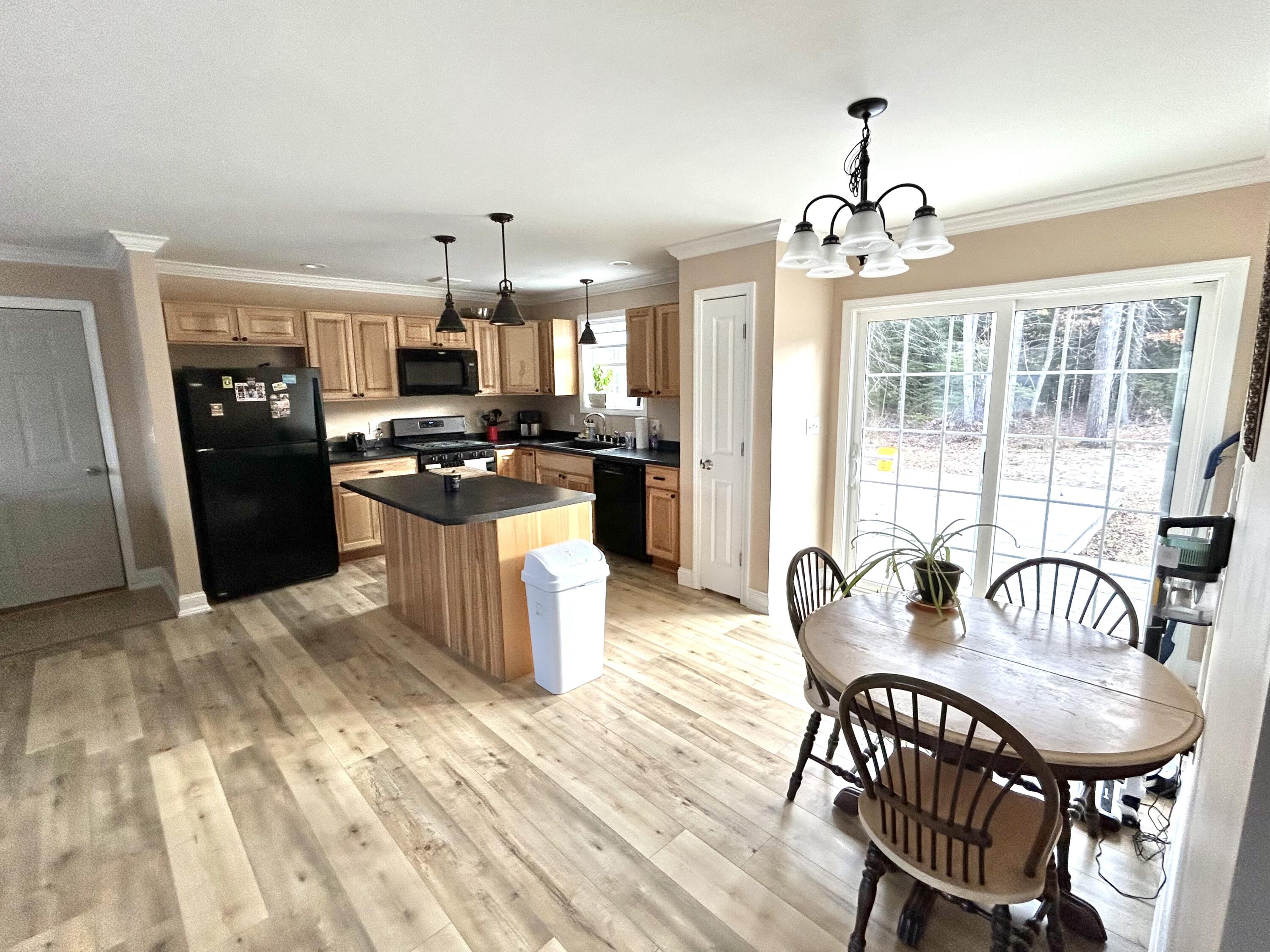 450 Davis Road Bangor, ME 04401 - Photo 10 of 29 8