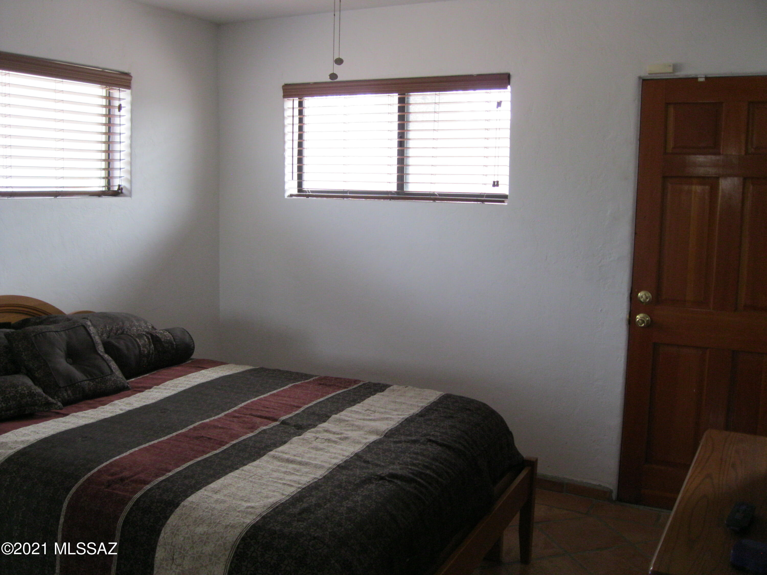 1304 East Lind Road Tucson, AZ 85719 - Photo 7 of 15 Gallery Image 7