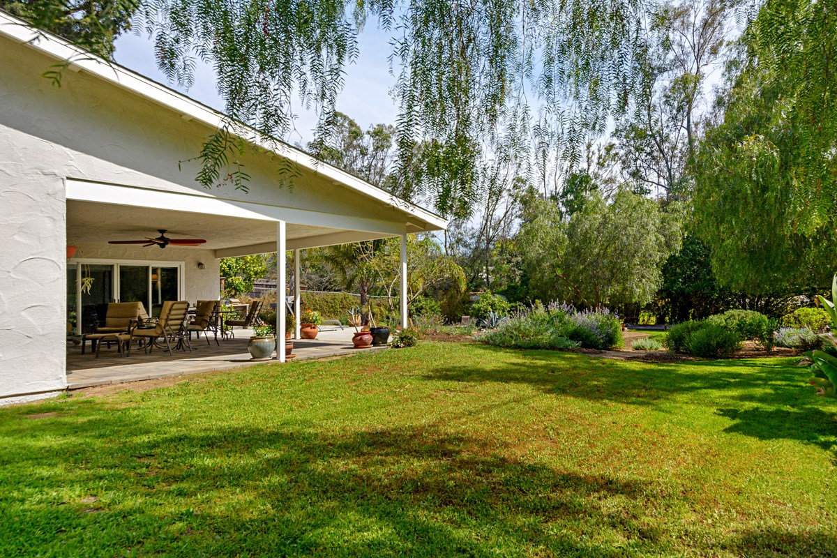 16462 Espola Road Poway, CA 92064 - Photo 3 of 24