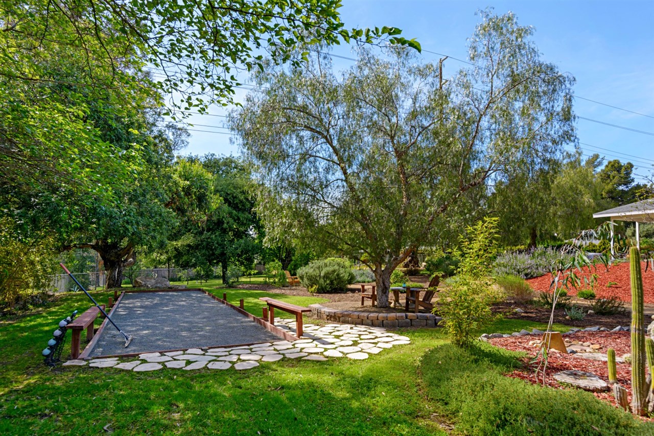 16462 Espola Road Poway, CA 92064 - Photo 4 of 24