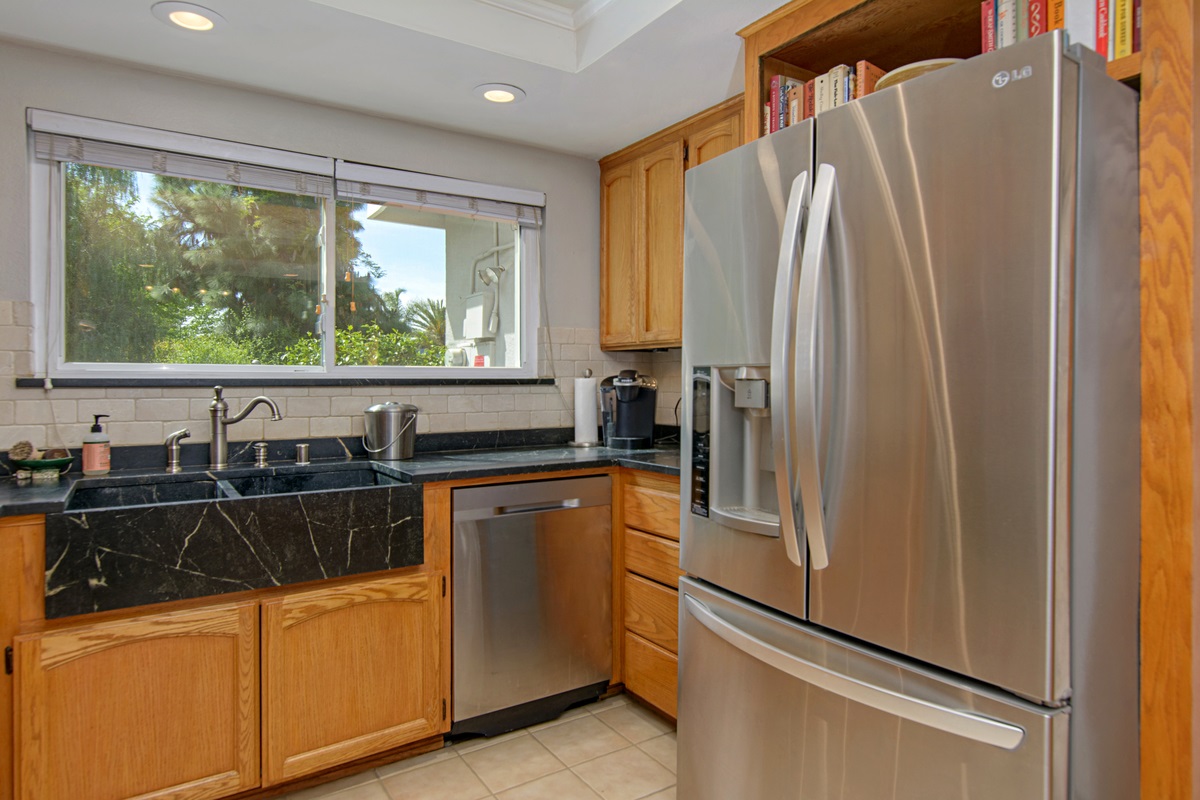 16462 Espola Road Poway, CA 92064 - Photo 9 of 24