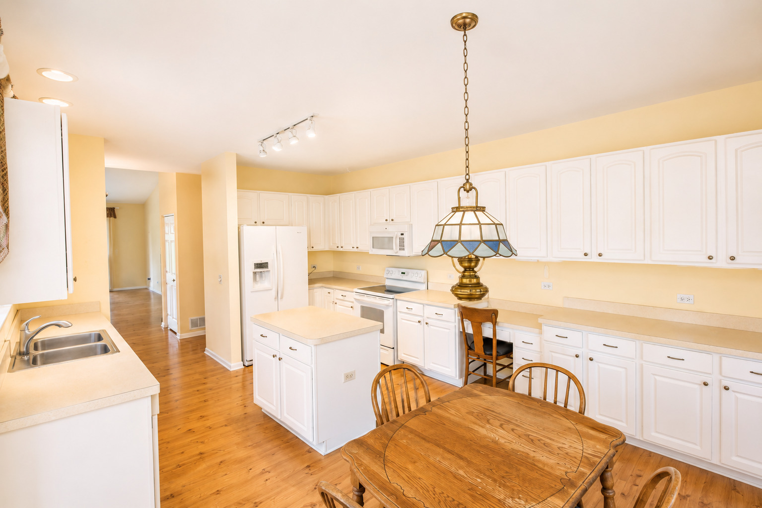 673 Saugatuk Circle Romeoville, IL 60446 - Photo 5 of 28