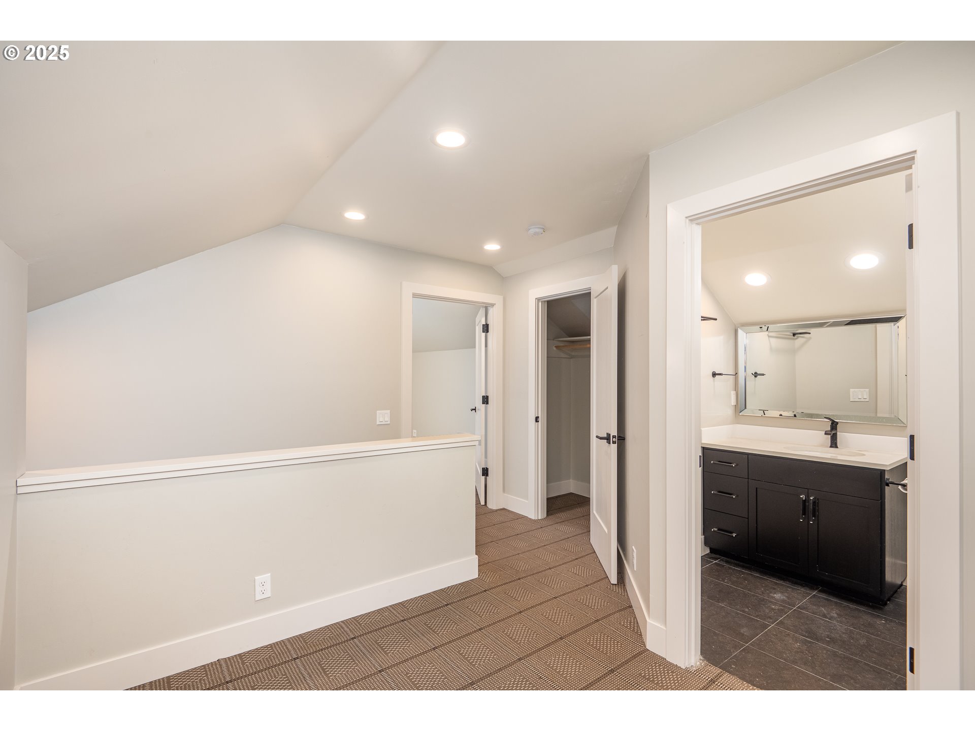 3346 Zane Lane Eugene, OR 97404 - Photo 26 of 47