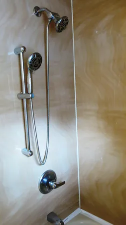 $229,900 | 400 Parkwood Drive, Jonesville, MI 49250