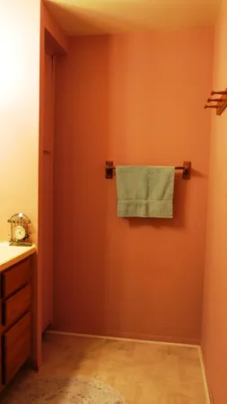 $229,900 | 400 Parkwood Drive, Jonesville, MI 49250