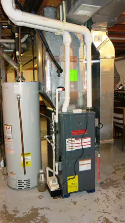 $229,900 | 400 Parkwood Drive, Jonesville, MI 49250